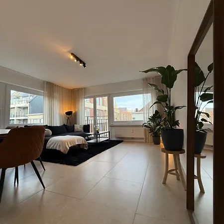 Luxury 3 Bedroom On The Floor With Panoramic View *