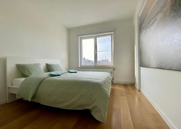 Luxury 3 Bedroom On The Floor With Panoramic View Appartement Oostende